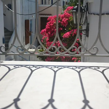 Cozy 1 * Tinos