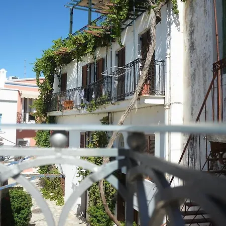 Cozy 1 * Tinos